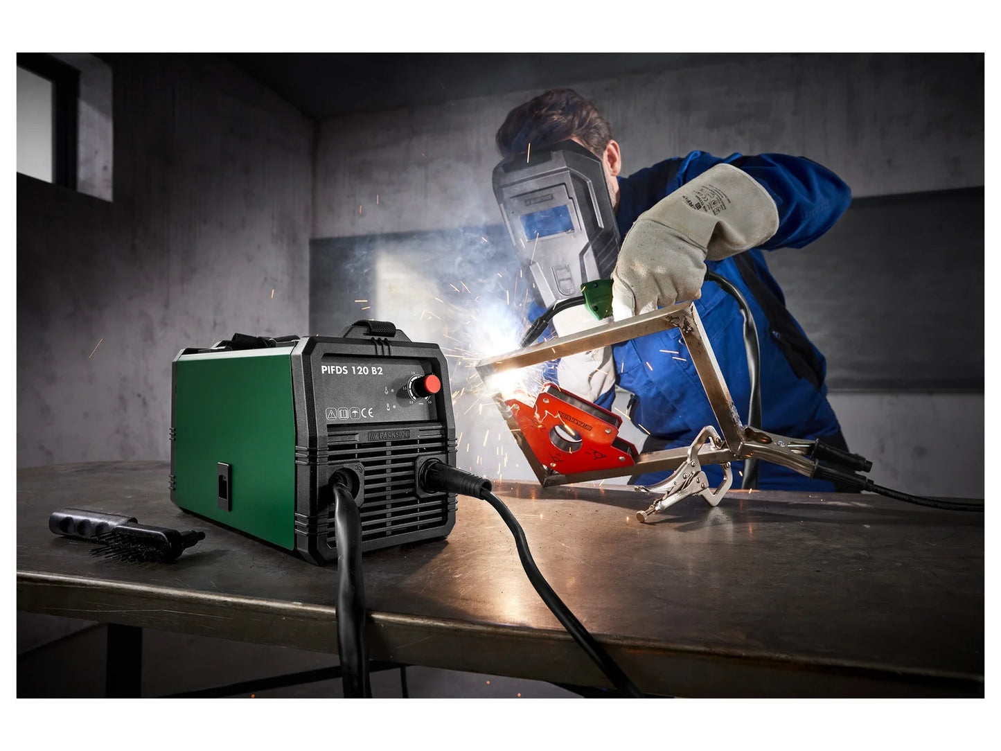 Flux-cored inverter welding machine PIFDS 120 B2